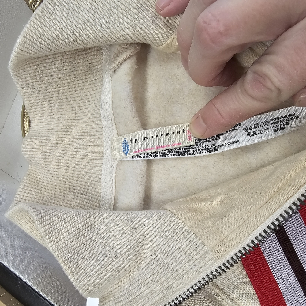 Stylish Free‎ People Movement Cream and Red Women's Tracksuit. Size XS - Picture 7 of 11
